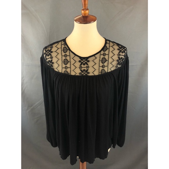 a.n.a Tops - Pretty illusion neck top